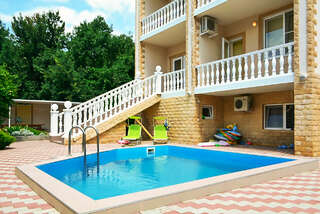 Гостевой дом Тонкий Мыс Геленджик-0